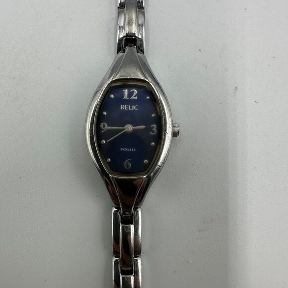 3/$30 Relic Folio Watch Women Silver Tone Blue Dial Barrel Case ZR33415 - Picture 1 of 15